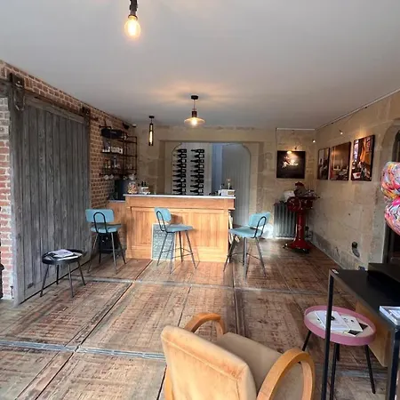 L'artelier Dans Ma Cour Bed & Breakfast *