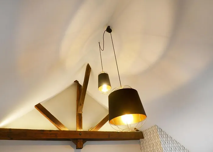 L’artelier Dans Ma Cour Hermonville