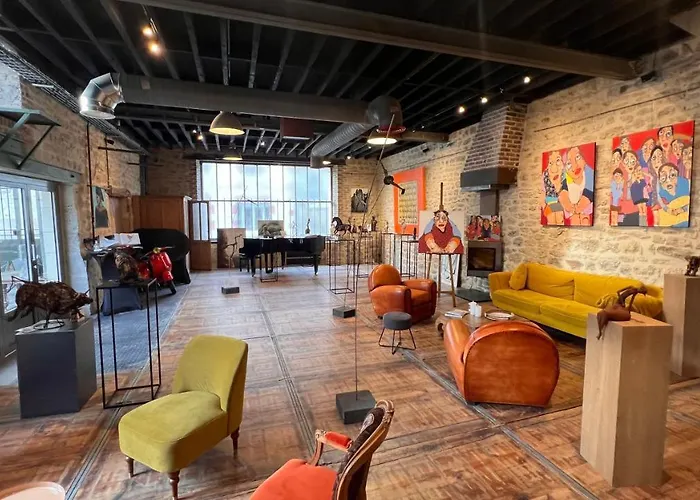 L’artelier Dans Ma Cour Couette-café Hermonville